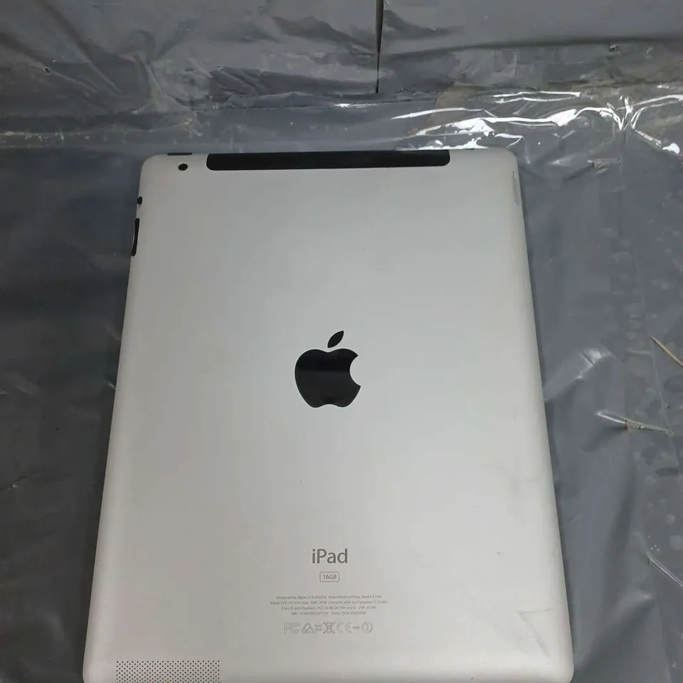 APPLE IPAD 2 - MODEL A1396 16GB GREY 