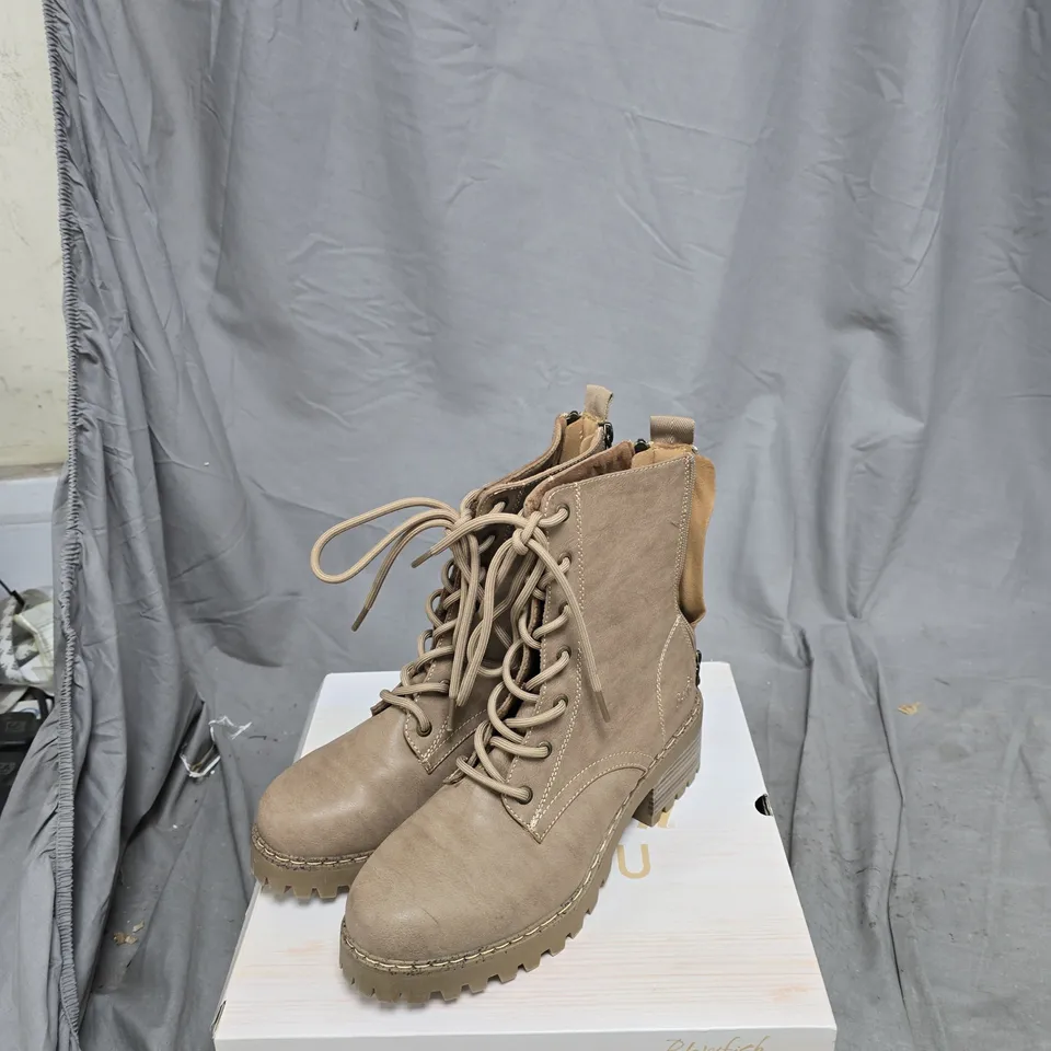 BLOWFISH MALIBU LEITH ANKLE BOOTS – ALMOND REDWOOD, UK7 (EU40) – BOXED