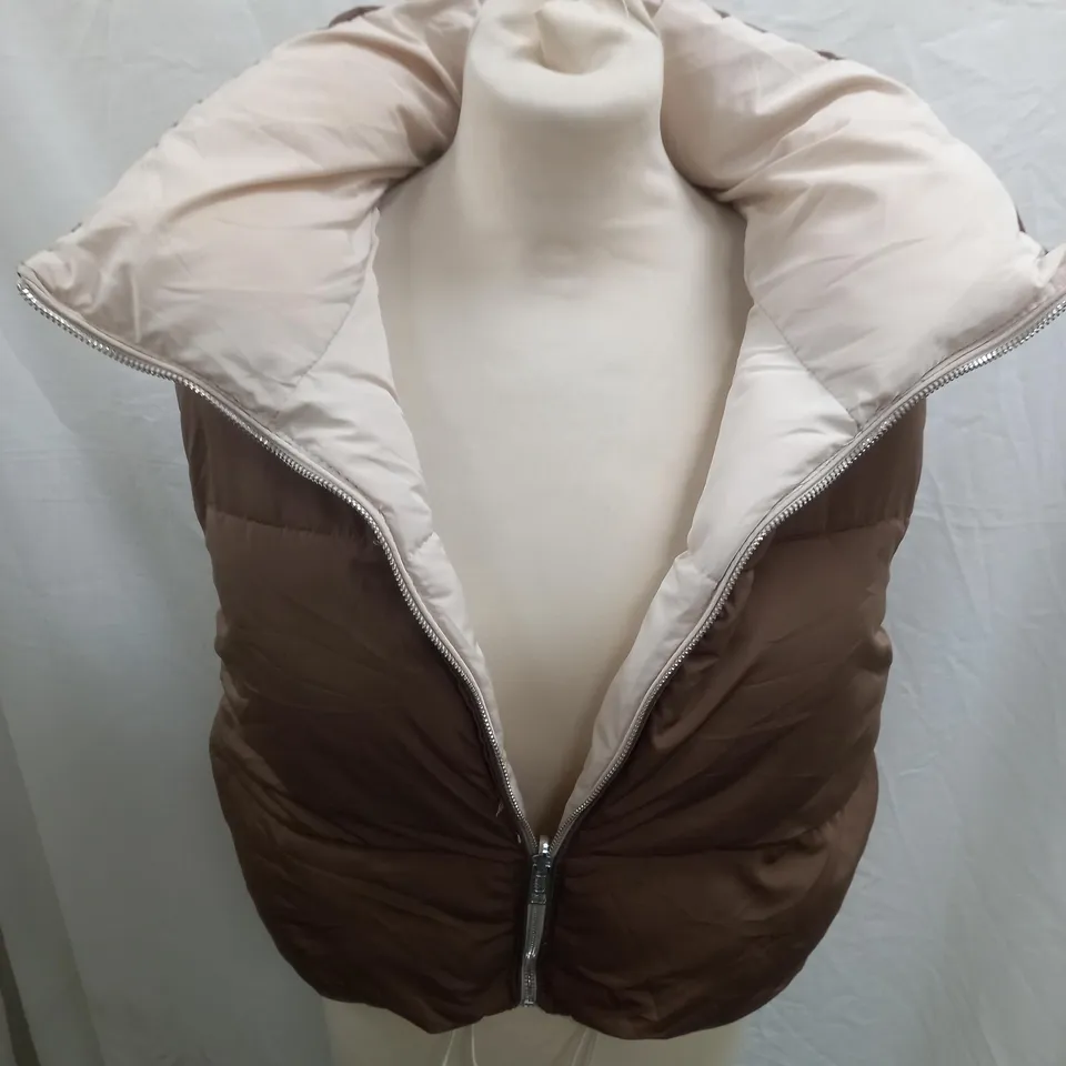 WOMANS BORWN & CRÈME GILET 