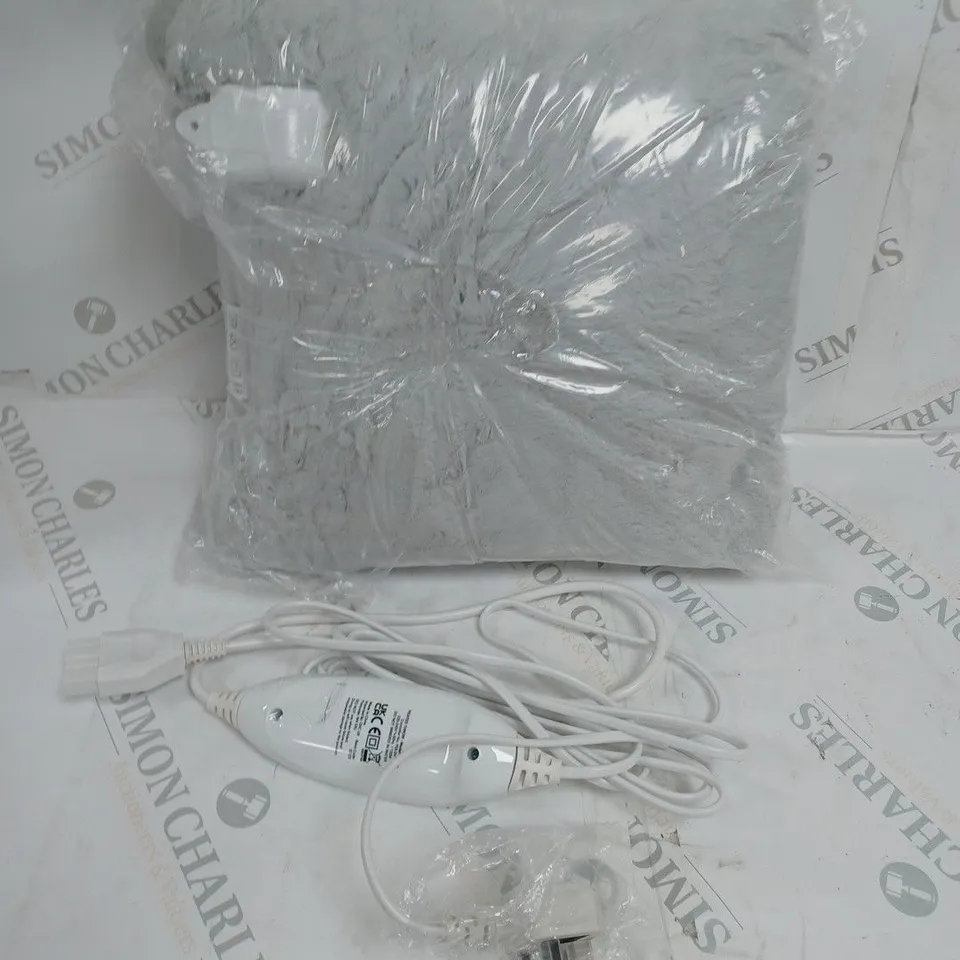 COZEE HOME HEATED BLANKET IN LIGHT GREY