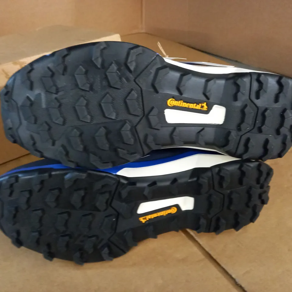 PAIR OF ADIDAS TERREX AX4 GTX TRAINERS - UK 10