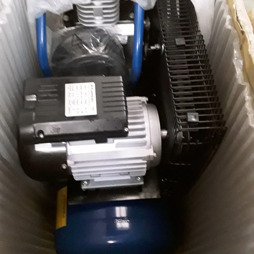 BOXED HYUNDAI HY3100P AIR COMPRESSOR 