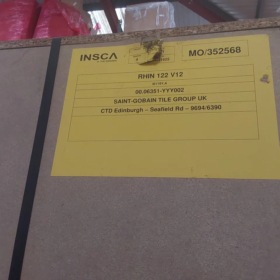PALLET CONTAINING COMMERCIAL DISPLAY UNIT PARTS