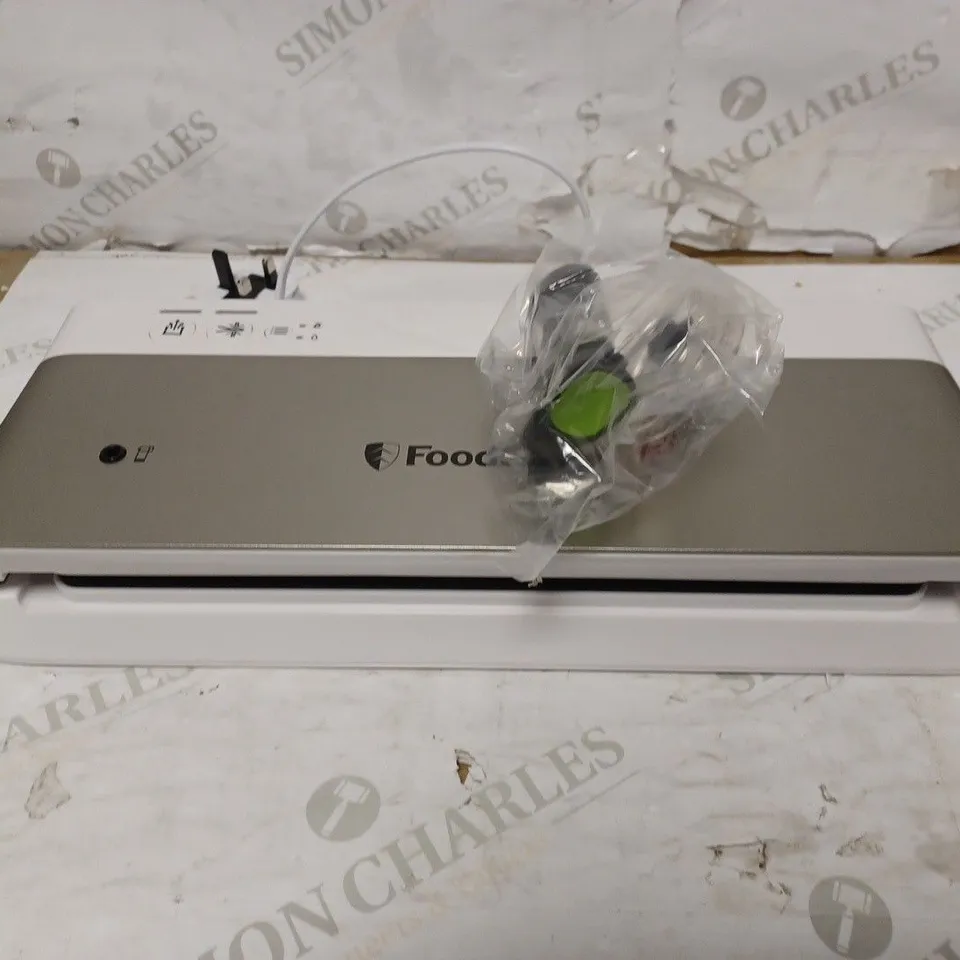 FOODSAVER COMPACT FOOD VACUUM SEALER MACHINE
