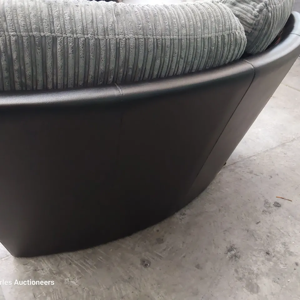 DESIGNER CORNER SECTION GREY JUMBO CHORD