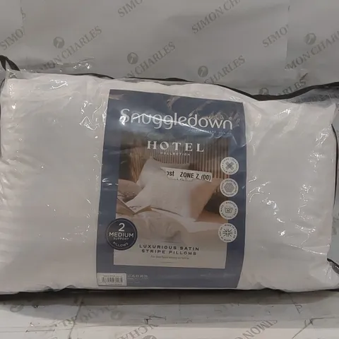 BAGGED PAIR OF SNUGGLEDOWN MEDIUM SUPPORT PILLOWS 