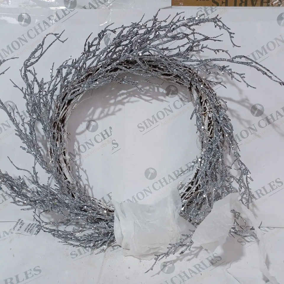 JM BY JULIEN MACDONALD PRE LIT GLITTER SEQUIN WREATH