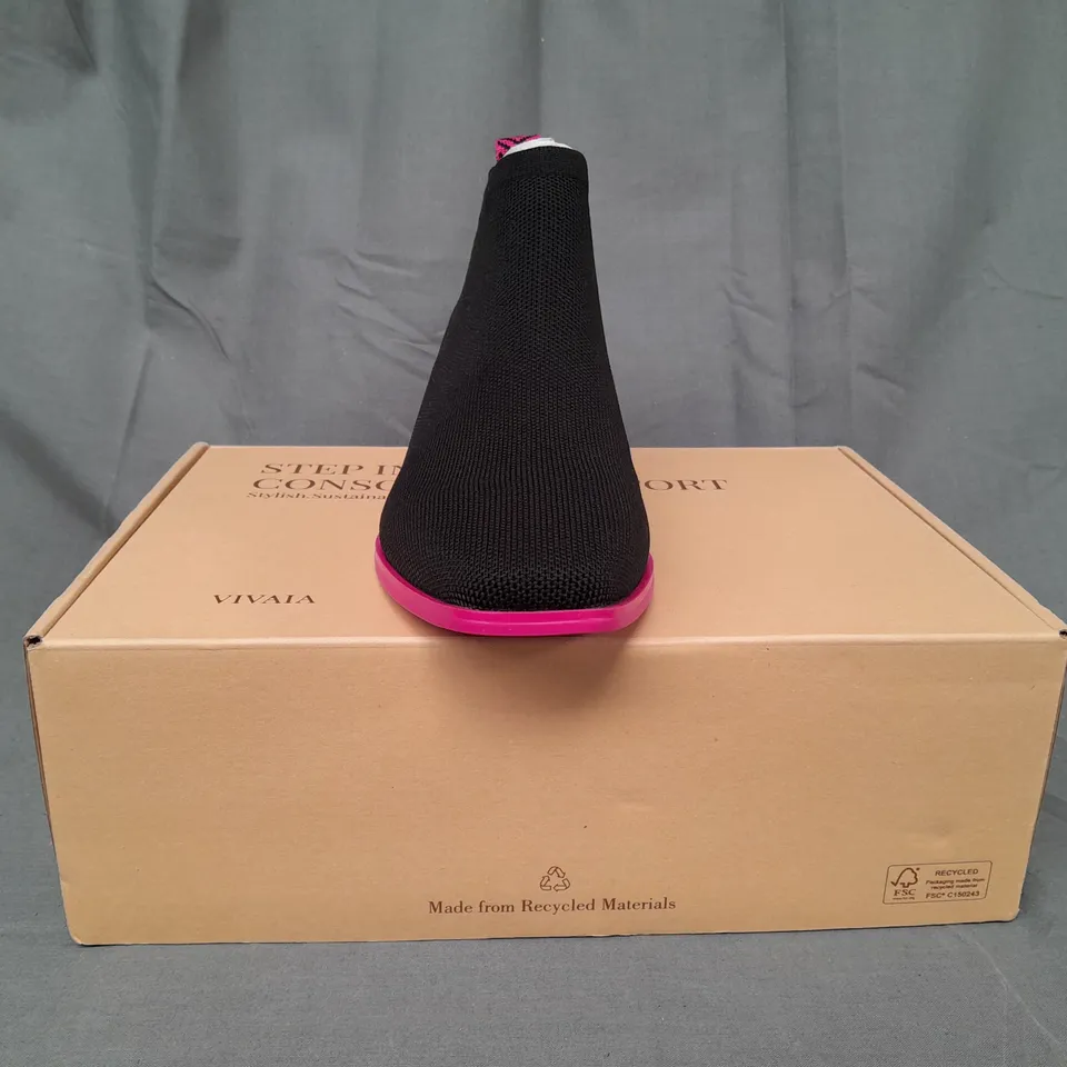 BOXED PAIR OF VIVAIA SLIP-ON SHOES IN BLACK/PINK EU SIZE 40