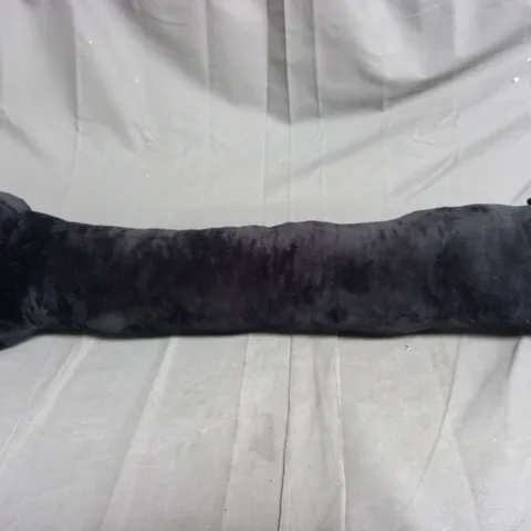 DRAUGHT EXCLUDER