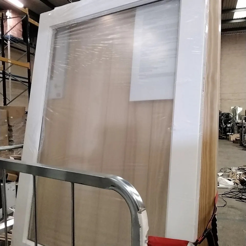 DESIGNER 2XG BRACKNELL PRIMED WHITE DOOR APPROXIMATELY 1981X838MM