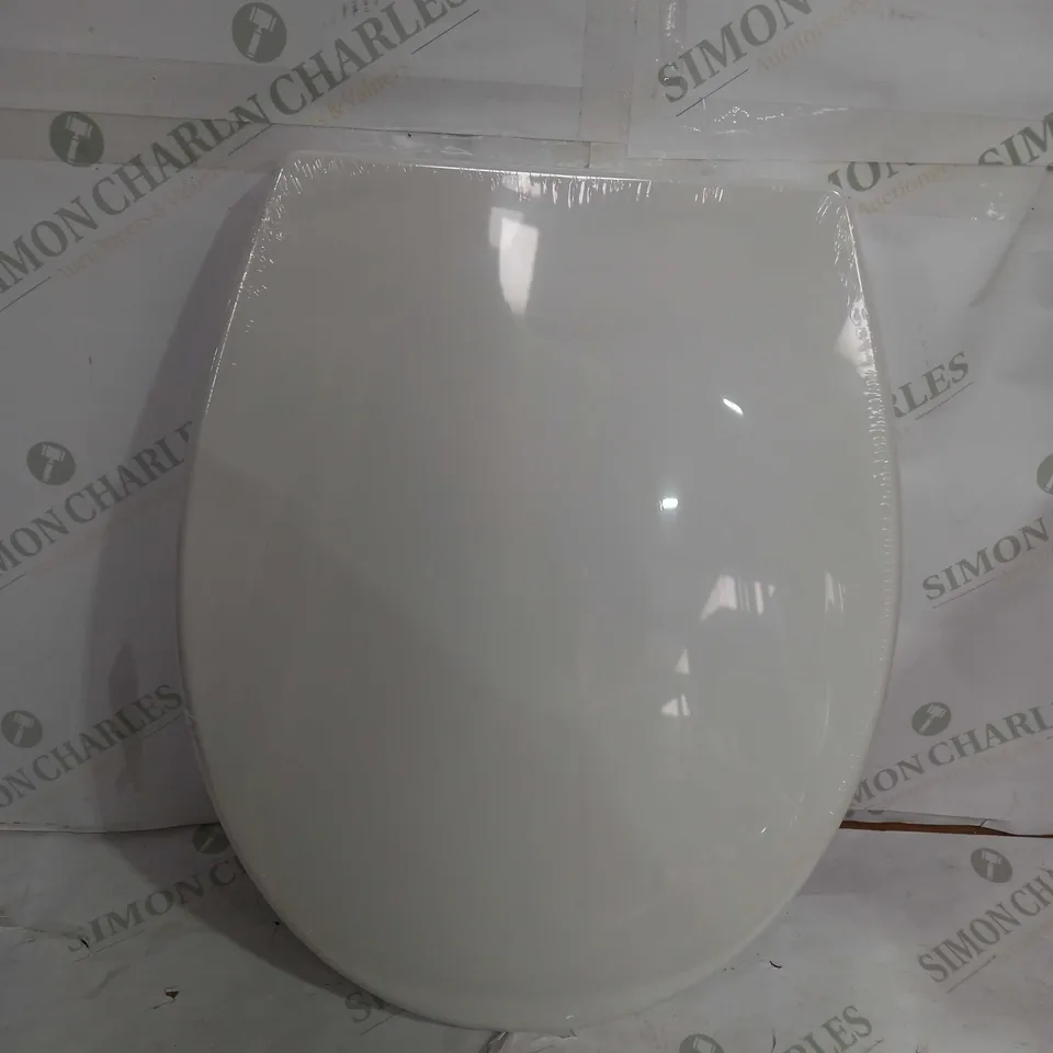 SEALED STOREMIC TOILET SEAT SMBTC03