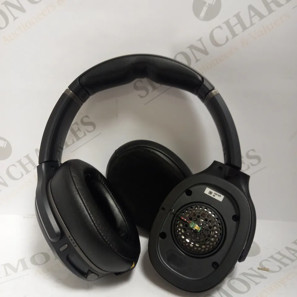 SKULLCANDY CRUSHER WIRELESS HEADPHONES 