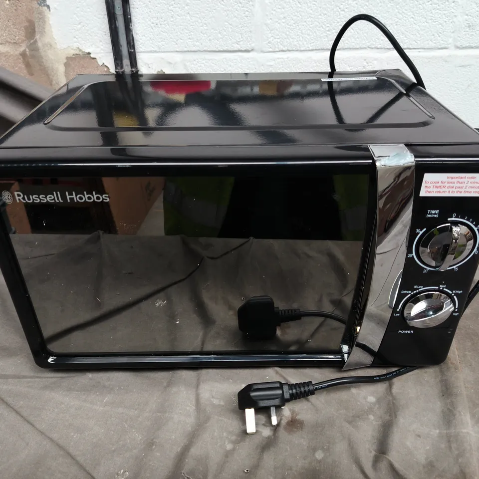 RUSSELL HOBBS MICROWAVE OVEN - RHMM701B-N/01