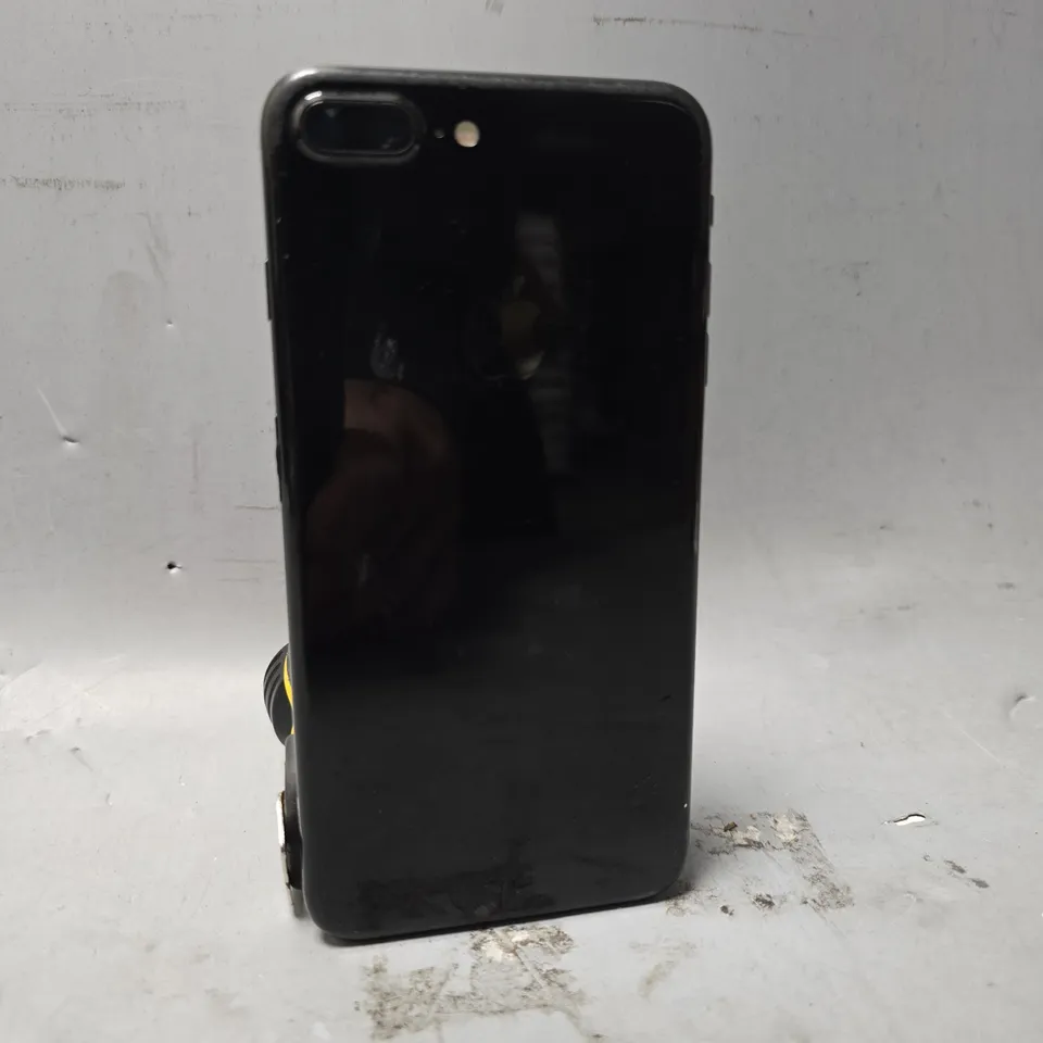 APPLE IPHONE 7 PLUS