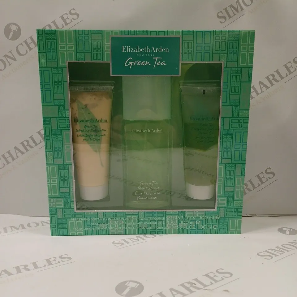 BOX OF APPROX 5 BOXED ELIZABETH ARDEN GREEN TEA SET