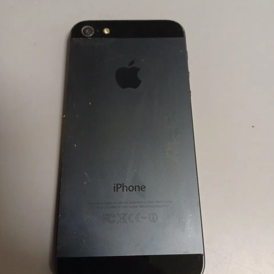 APPLE IPHONE 5 