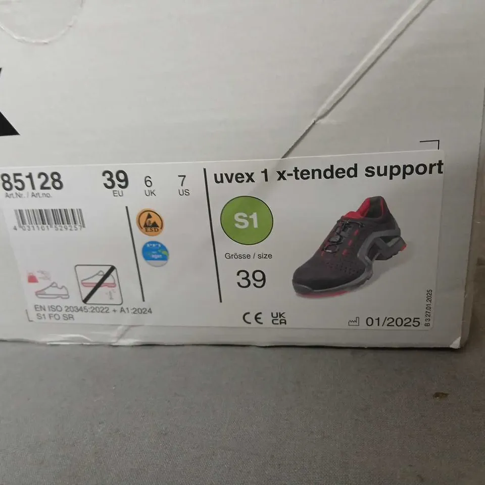 UVEX 1 X-TENDED SAFETY SHOES – BLACK/RED, UK SIZE 6 (EU 39)
