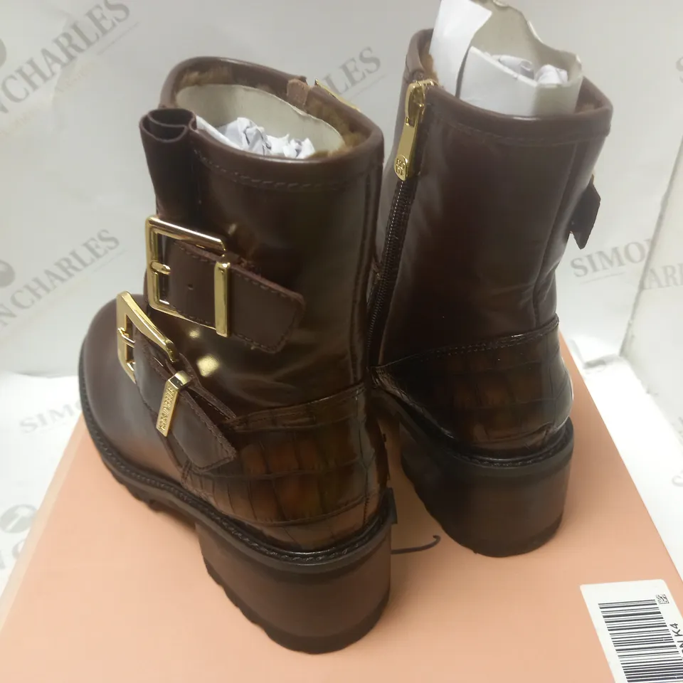 BOXED CORNELIA BIKER BOOT BROWN - SIZE 4