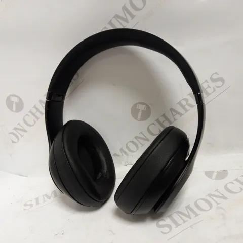 BEATS STUDIO3 HEADPHONES