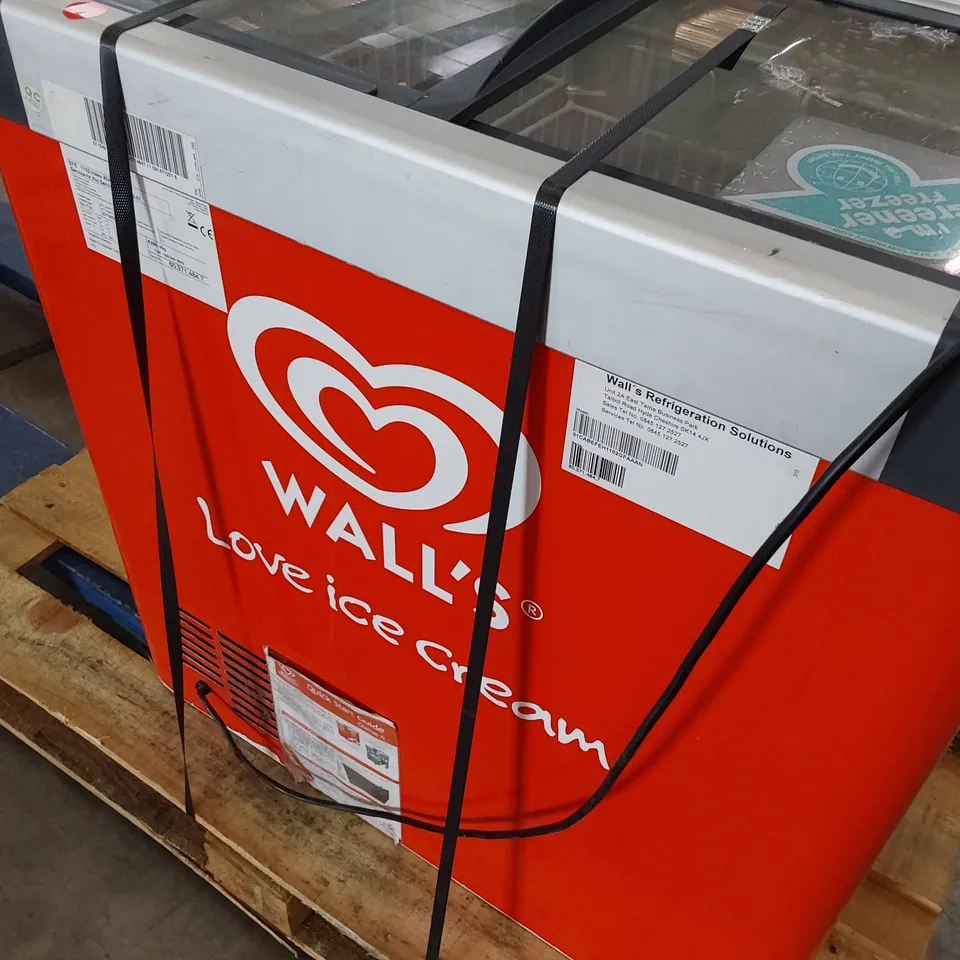 SMALL WALL'S ICE CREAM CHEST FREEZER 