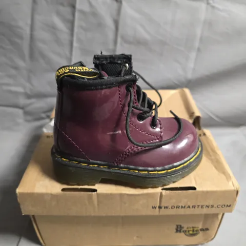 BOXED PAIR OF DR.MARTENS 1460 PATENT SHOES - UK SIZE 3 - KIDS