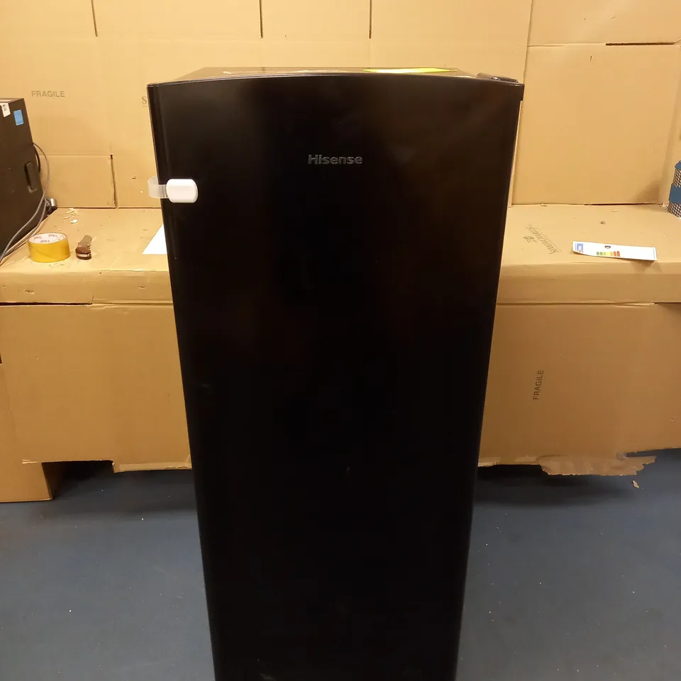 HISENSE RR220D4ABF 52CM FREESTANDING RETRO FRIDGE COLLECTION ONLY