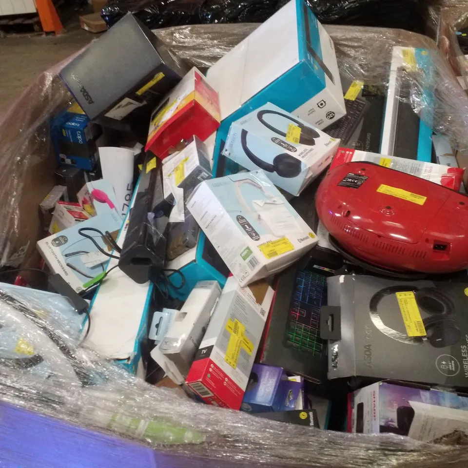 PALLET CONTAINING ASSORTED ELECTRICAL RETURNS INCLUDING CANON PIXMA PRINTER, WIRELESS KEYBOARD, GAMING HEADSET, UNIVERSAL REMOTE & AERIAL
