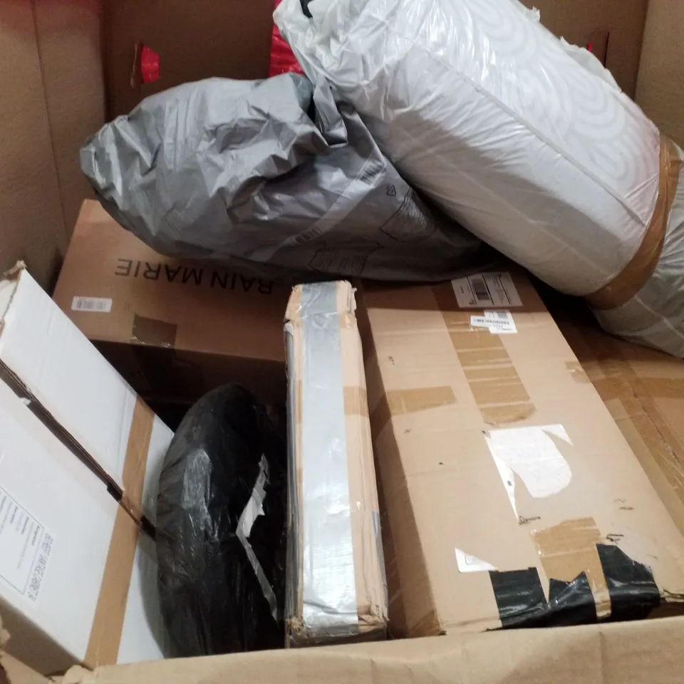 PALLET CONTAINING ASSORTED PRODUCTS INCLUDING DOG CAGE, CLOCK TOOL TABLE, CEILING LAMP, CLIMBING TRIANGLE LADDER WITH RAMP AND ARCH & POP UP TOILET TENT