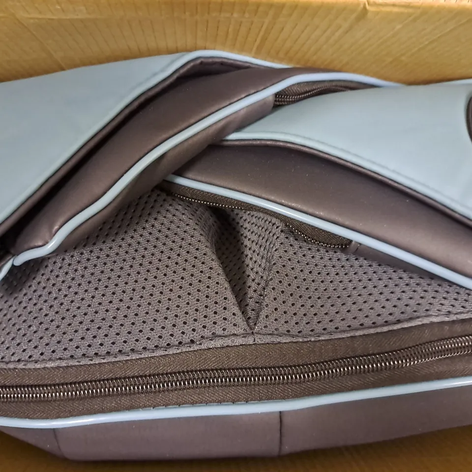 BOXED INVOSPA KNEADING MASSAGER