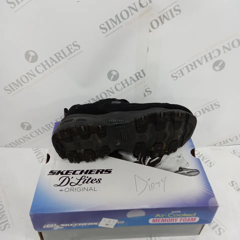 BOXED SKETCHERS D LITES LACE TRAINER IN BLACK SIZE 3.5 