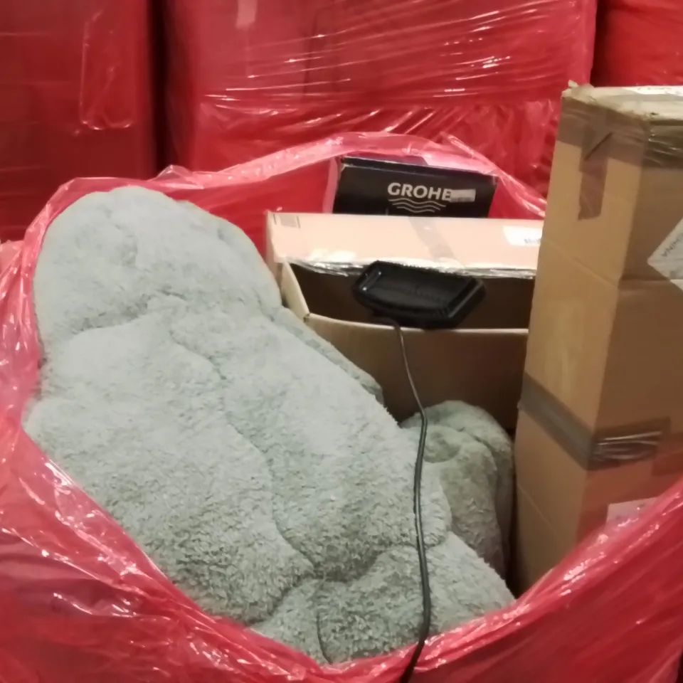 PALLET OF ASSORTED HOUSEHOLD GOODS AND PRODUCTS TO INCLUDE;RETRACTABLE SAFETY GATE,LED PLAYSTATION CONTROLLER SIGN,STEAM CLEANER