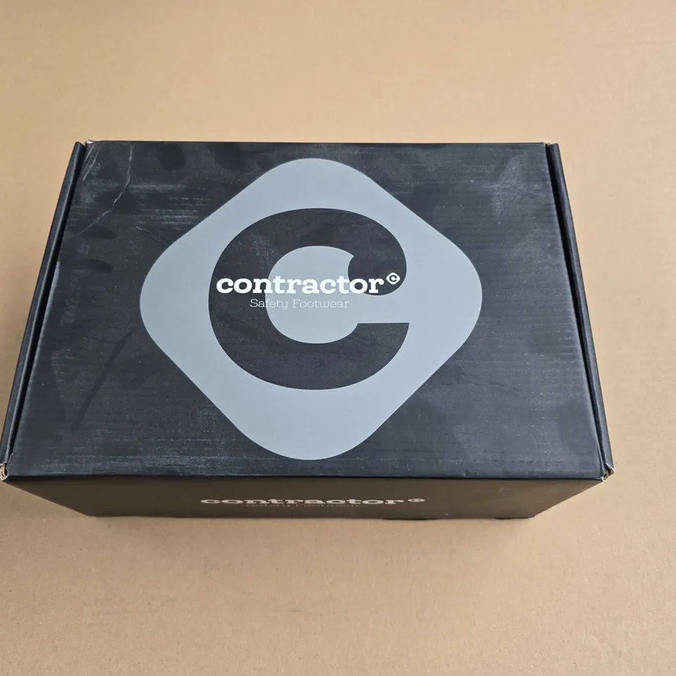 BRAND NEW BOXED CONTRACTOR BLACK SAFETY BOOTS - UK 6