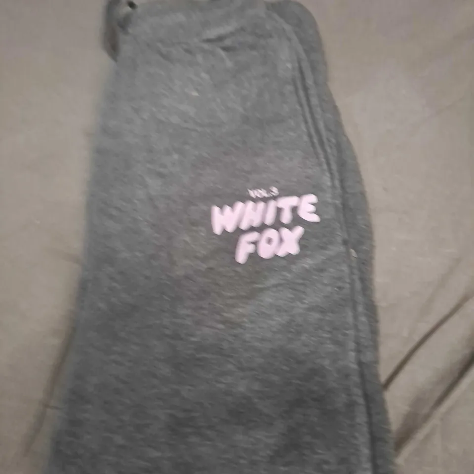 WHITE FOX TRACKSUIT IN DARK GEY SIZE UNSPECIFIED