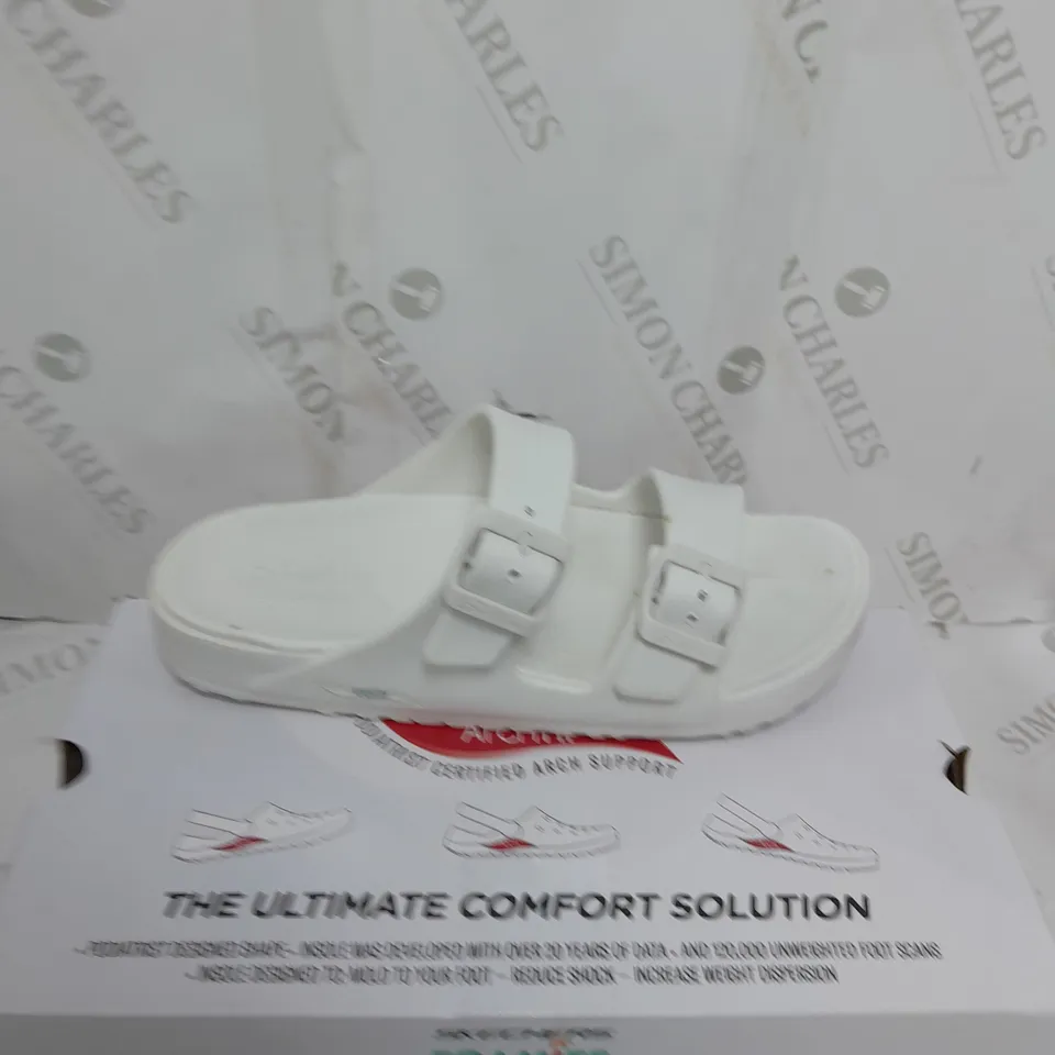 SKECHERS ARCH FIT FOAMIES SLIDE SANDAL SIZE 6