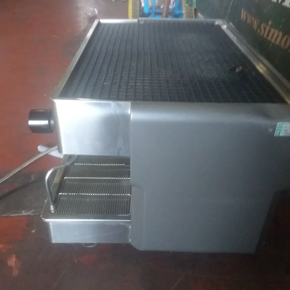 NERA-V ELE 2GROUP COFFE MACHINE