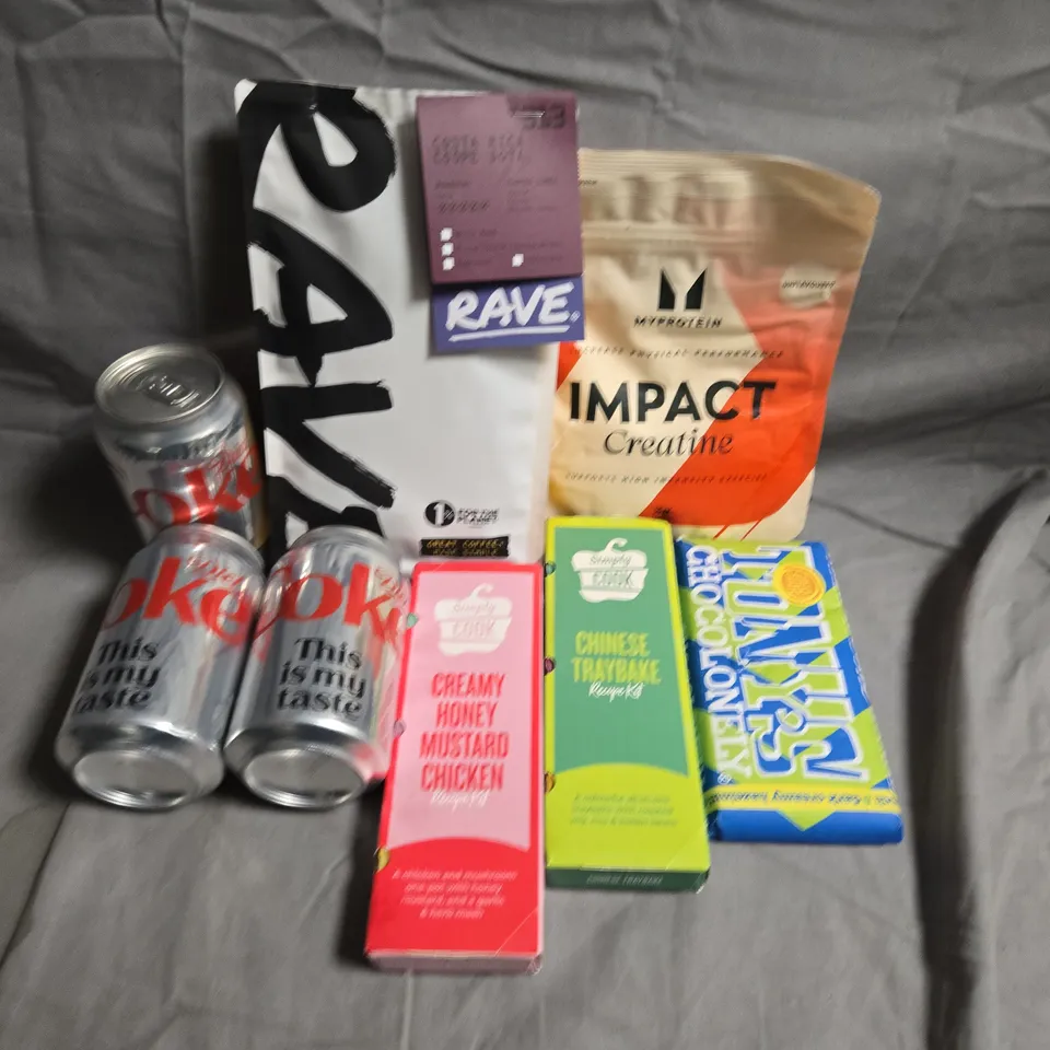 APPROXIMATELY 5 ASSORTED FOOD &DRINK ITEMS TO INCLUDE - TONYS CHOCOLATE, DIET COKE AND MY PROTEIN - COLLECTION ONLY
