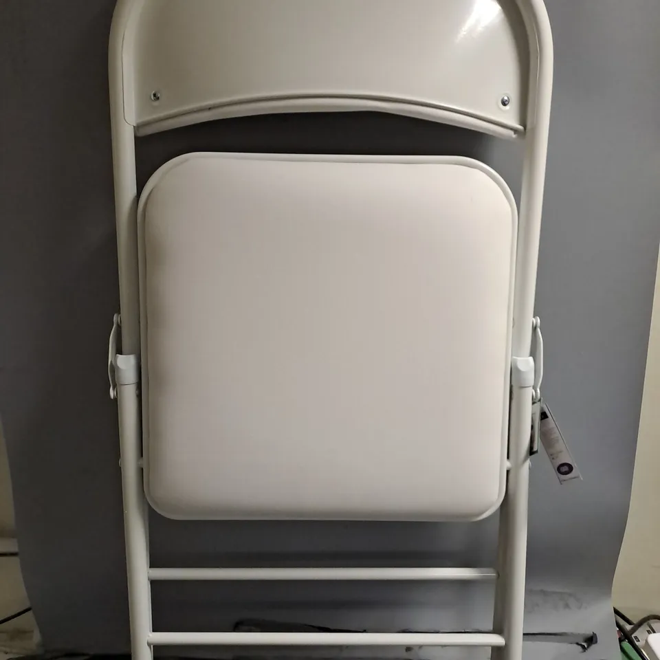 WHITE METAL FOLDING CHAIR WITH PADDED SEAT