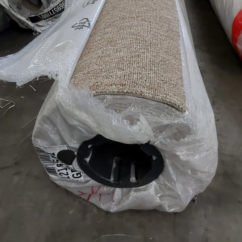 ROLL OF QUALITY GLADIATOR SUEDE CARPET // SIZE: APPROXIMATELY 5 X 8m