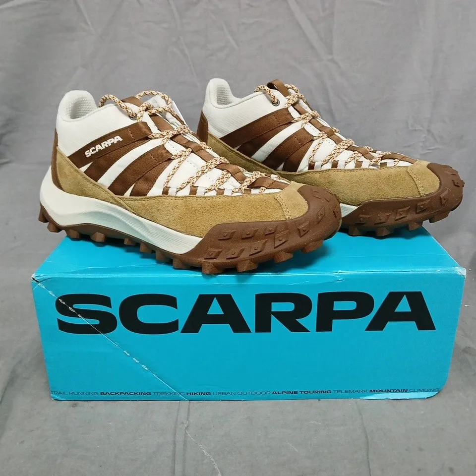 BOXED PAIR OF SCARPA TRAINERS IN IVORY/CHOCOLATE SIZE UK 8