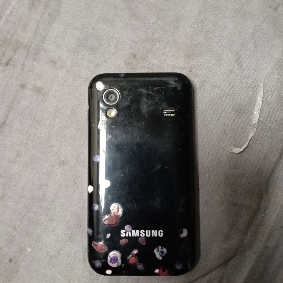 SAMSUNG SMARTPHONE – BLACK, CRACKED SCREEN 