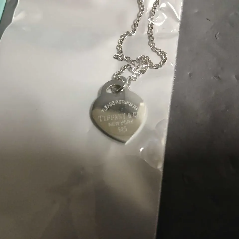 TIFFANY & CO HEART PENDANT NECKLACE - 925 STAMP