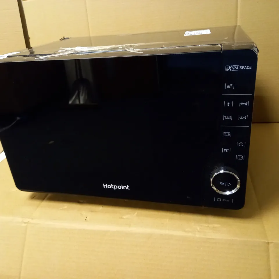 HOTPOINT MWH 2621 MB FLATBED MICROWAVE, 800W, BLACK