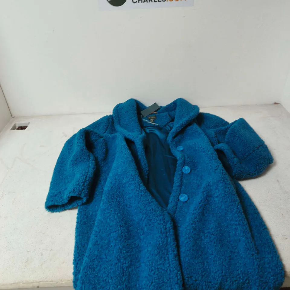 RUTH LANGSFORD BLUE BOUCLÉ COAT – UK 16 (US 12, DE 42, IT 48)