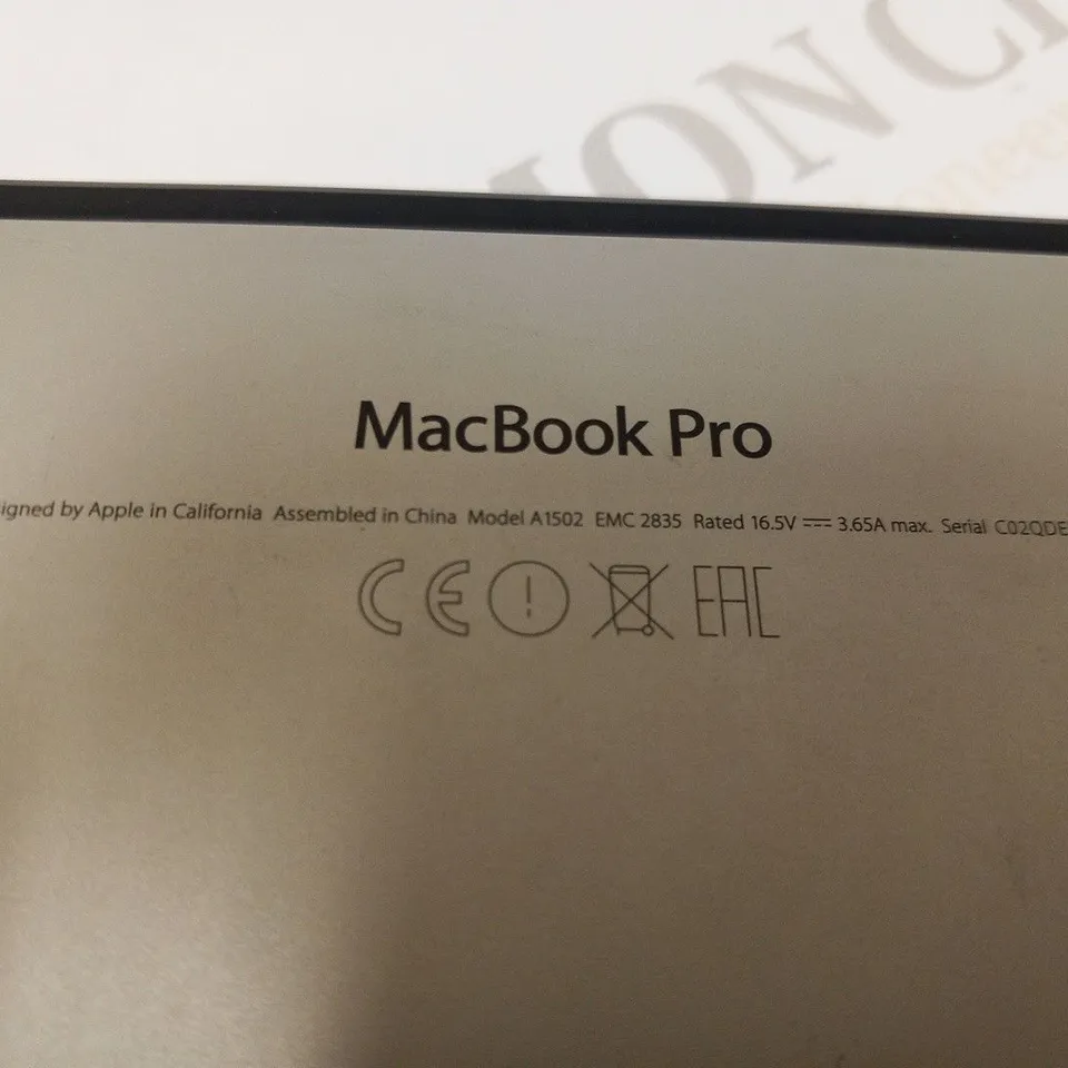 APPLE MACBOOK PRO (A1502 EARLY 2015)