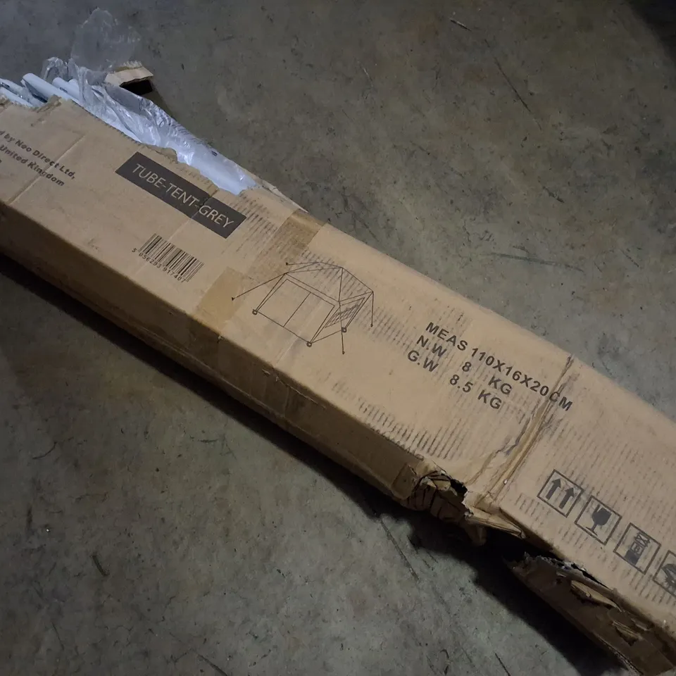 BOXED TUBE TENT IN GREY