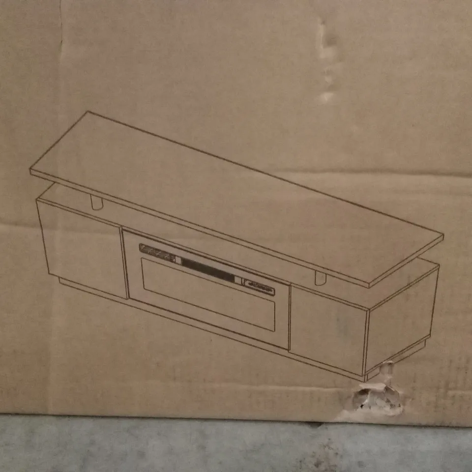 BOXED SMALLBEE PM1669 ELECTRIC FIREPLACE