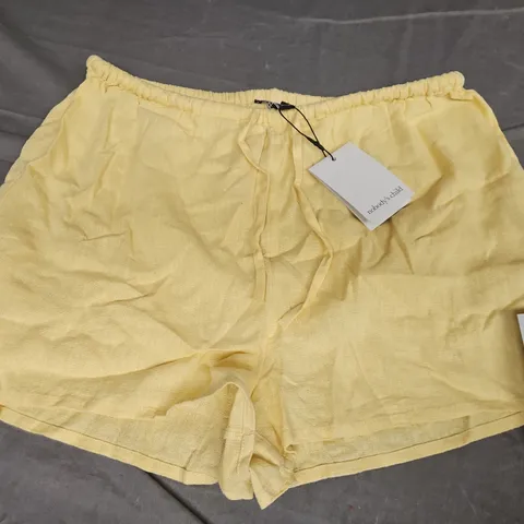 NOBODY'S CHILD LINEN SHANNON SHORTS, YELLOW - UK SIZE 8