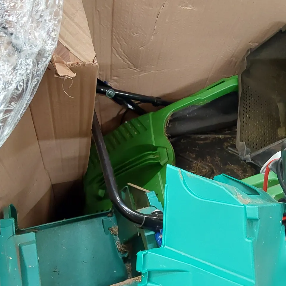 PALLET OF APPROXIMATELY 7 ASSORTED LAWN MOWERS