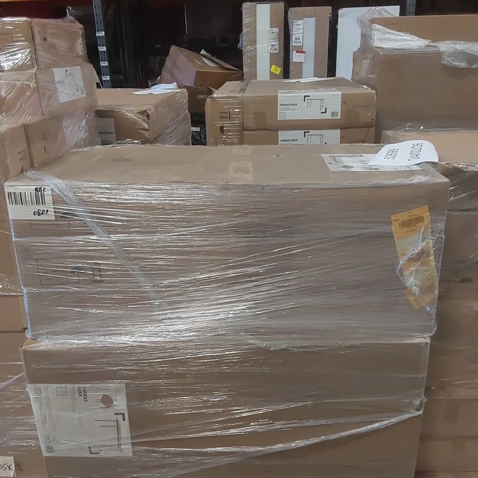 PALLET CONTAINING A LARGE QUANTITY OF BRAND NEW ZORRAS WALNUT EFFECT DESKS 