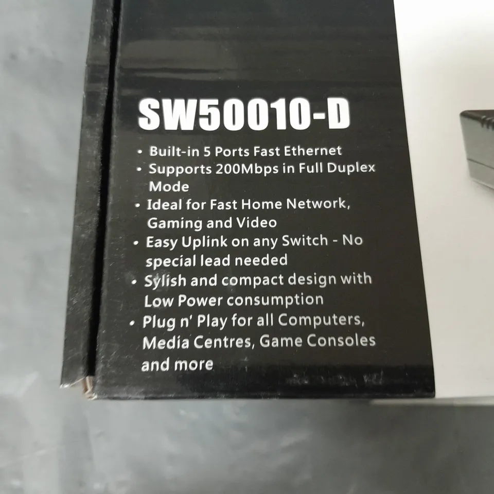LOT OF APPROXIMATELY 35 DYNAMODE SW50010-D 5-PORT 10/100 ETHERNET SWITCHS